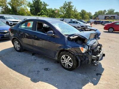 2015 CHEVROLET SONIC LT, фото 4, лот 10670090