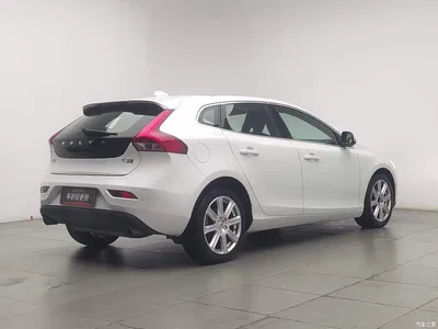 2018 Volvo V40 T3 R-Design Edition, фото 2, лот 11242938