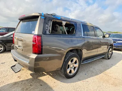 2016 CHEVROLET SUBURBAN C1500 LTZ, фото 3, лот 10661618