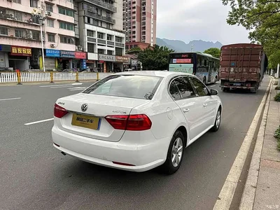 2013 Volkswagen Lavida Facelift Classic 1.6L Automatic Trend, фото 4, лот 11191932