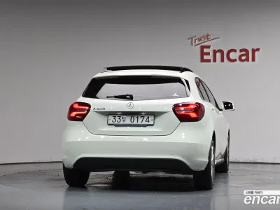 2017 Mercedes-Benz A-Class A200, фото 3, лот 10177481