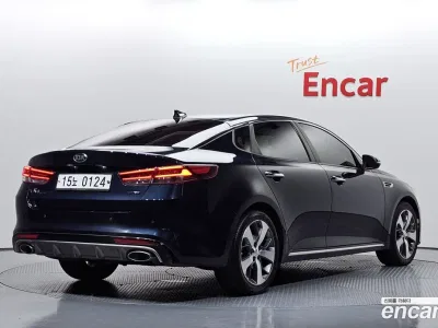 2017 Kia K5 2.0 Turbo SX, фото 2, лот 10255996