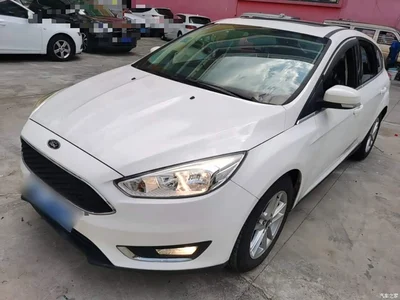 2015 Ford Focus Hatchback EcoBoost 180 Automatic Elite, фото 1, лот 10299075