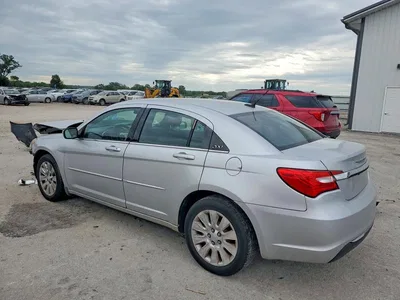 2012 CHRYSLER 200 LX, фото 2, лот 10676768