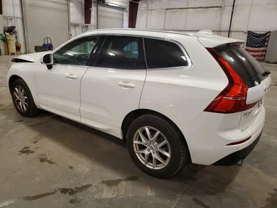 2020 VOLVO XC60 T5 MOMENTUM, фото 2, лот 10875829