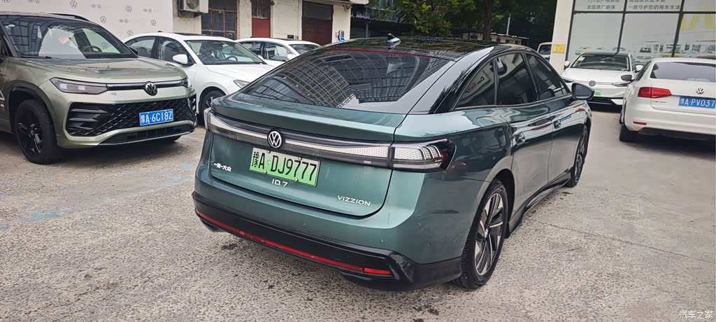 2024 Volkswagen ID.7 VIZZION PRO, фото 2, лот 11203409