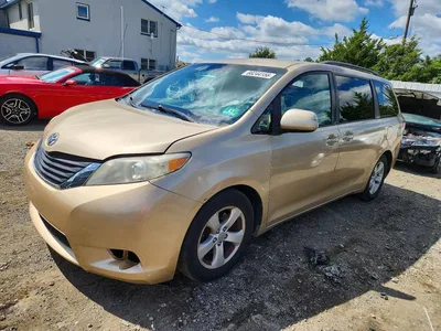 2011 TOYOTA SIENNA LE, фото 1, лот 10582687