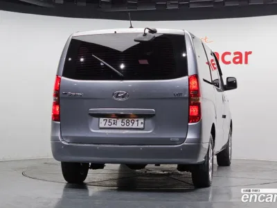 2018 Hyundai Starex 4WD 12-Seater Wagon, фото 3, лот 10192925