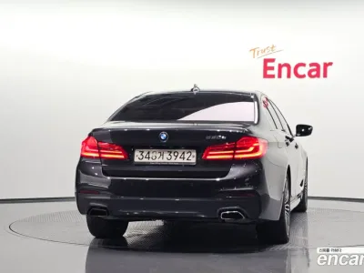 2020 BMW 5-Series 530e M Sport, фото 2, лот 10075558