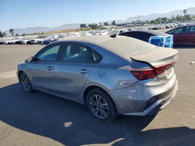 2024 KIA FORTE LXS, фото 2, лот 10775539