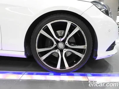 2015 Mercedes-Benz E-Class E220 Bluetec Avantgarde Sport, фото 4, лот 10076354
