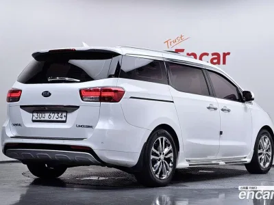 2018 Kia Canival 7-seater Limousine, фото 2, лот 10528182