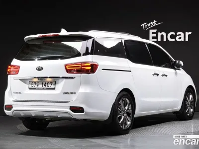 2019 Kia Canival 7-Seater Limousine, фото 1, лот 10788445