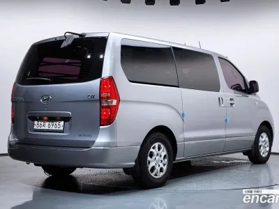 2013 Hyundai Starex 3-Seater VAN, фото 2, лот 10216323