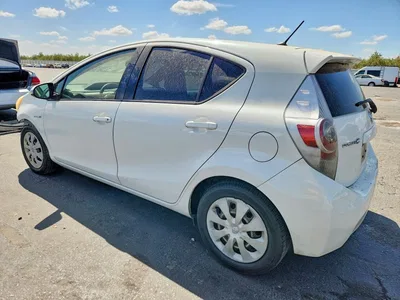 2013 TOYOTA PRIUS C ONE, фото 2, лот 10502776