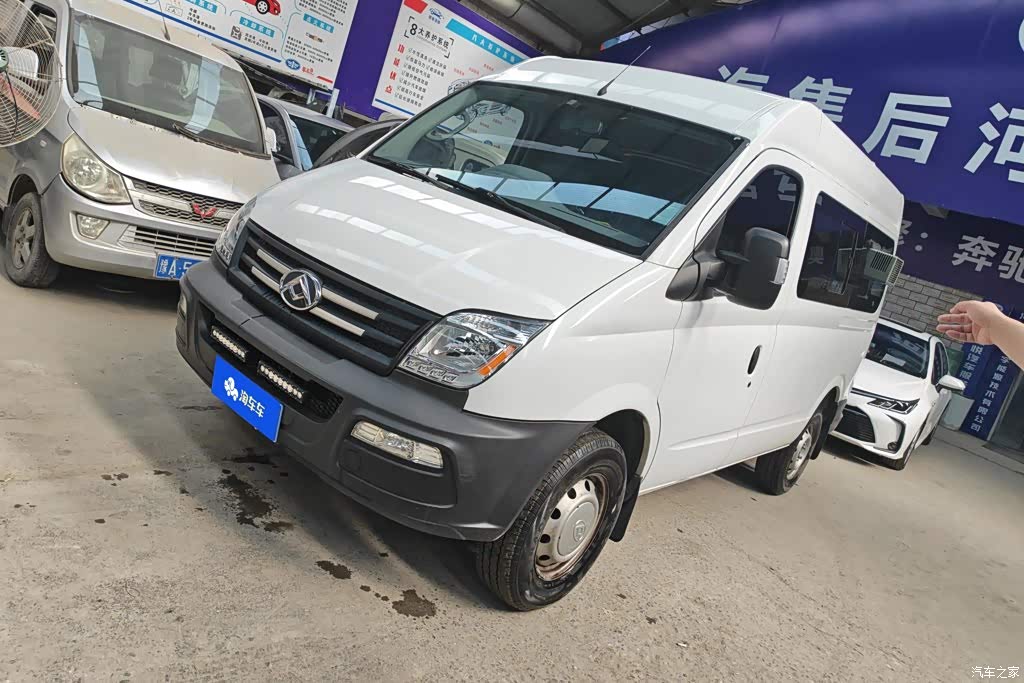2019 SAIC Maxus Xintu V80 Model 2.5T Classic 6-speed manual Aoyuntong short wheelbase medium roof 5/6-seater, фото 1, лот 11211642