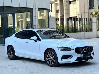 2020 Volvo S60 T4 Momentum Sport Edition, фото 3, лот 10365479