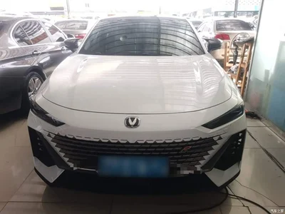 2022 Changan UNI-V 1.5T Premium Model, фото 3, лот 11459533