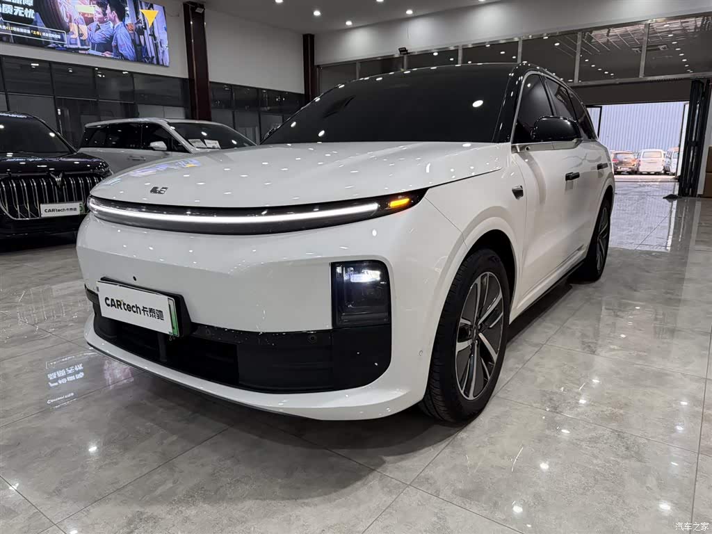 2025 Li Auto L6 Pro Smart Renewal Edition, фото 1, лот 10444815