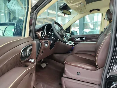 2017 Mercedes-Benz V-Class Model V 260 L Premium Extended Edition, фото 4, лот 10261662