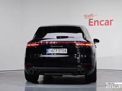 2023 Porsche Cayenne 4.0 Turbo, фото 4, лот 10169795