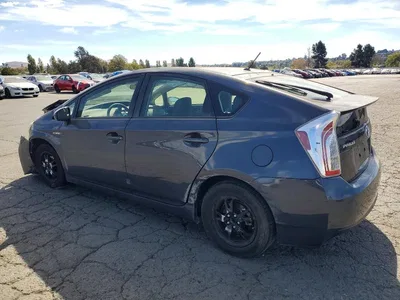 2015 TOYOTA PRIUS TWO, фото 2, лот 10520335