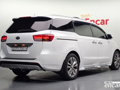2016 Kia Canival 9-seater Noblesse, фото 2, лот 10522636
