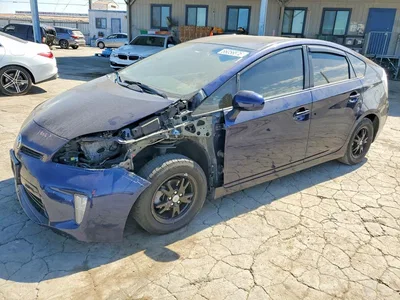 2015 TOYOTA PRIUS TWO, фото 1, лот 10527389