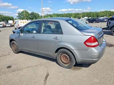 2011 NISSAN VERSA 1.8 S, фото 2, лот 10734382