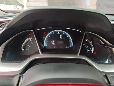 2016 Honda Civic 220TURBO CVT Luxury Edition, фото 4, лот 11187295