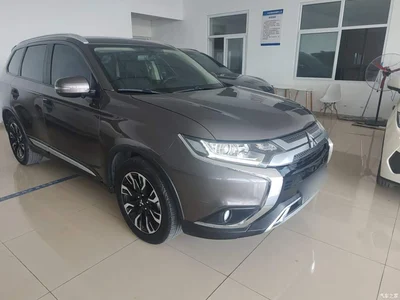 2020 Mitsubishi Outlander 2.0L 2WD Premium 5-seater, фото 2, лот 10340624