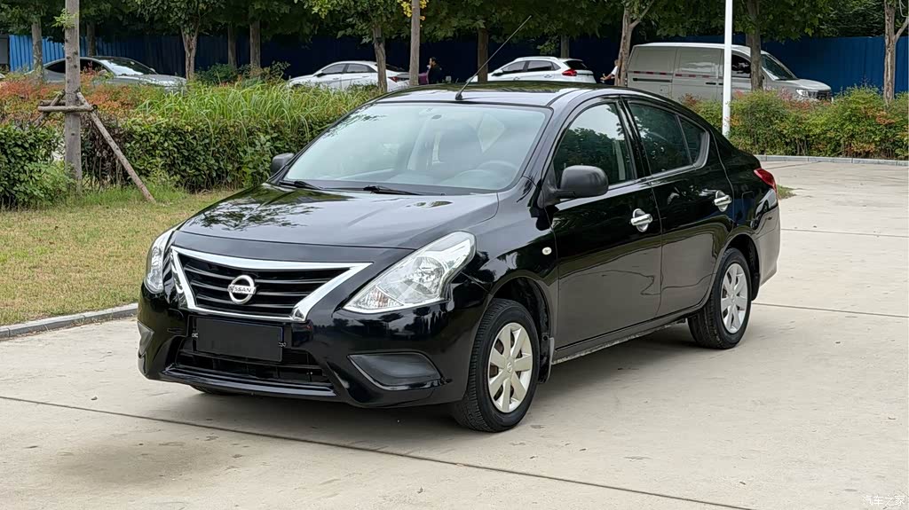 2015 Nissan Sunny 1.5XE Manual Comfort, фото 1, лот 11218526