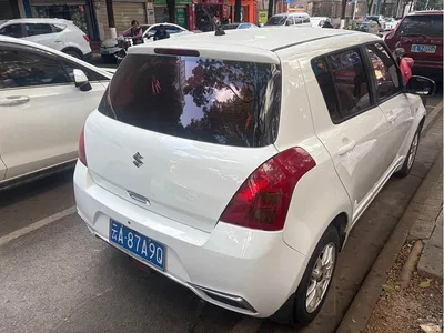2013 Suzuki Swift 1.3L Manual Value Edition, фото 4, лот 10313433