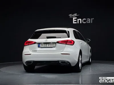 2020 Mercedes-Benz A-Class A220 Hatchback, фото 4, лот 10162434