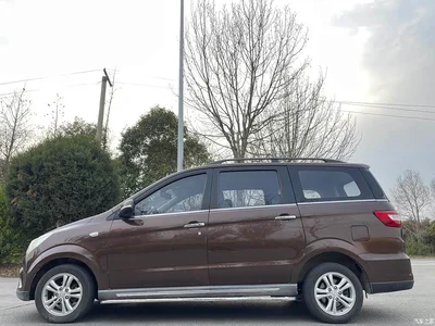 2015 BAIC Huansu H2 1.5L AMT Premium BJ415C, фото 3, лот 11163969