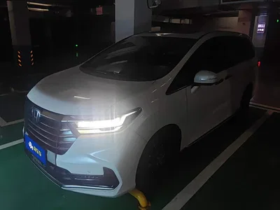 2022 Honda Odyssey 2.0L e:HEV Sharp·Prestige Edition, фото 1, лот 10422054