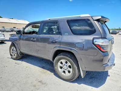 2018 TOYOTA 4RUNNER SR5, фото 2, лот 10537340