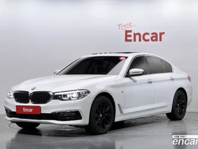 2018 BMW 5-Series 520i Luxury, фото 1, лот 10519420
