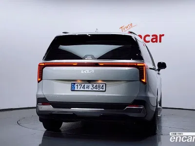 2025 Kia Canival Diesel 9-Seater Signature, фото 3, лот 11107085