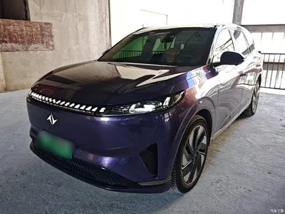 2025 Dongfeng Yipai eπ008 636Ultra Pure Electric 5-Seater, фото 2, лот 11159100