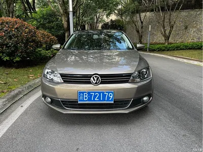 2014 Volkswagen Sagitar Facelift 1.6L Automatic Comfort, фото 2, лот 10410926