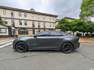 2022 Changan UNI-V 1.5T Premium Model, фото 4, лот 10251480