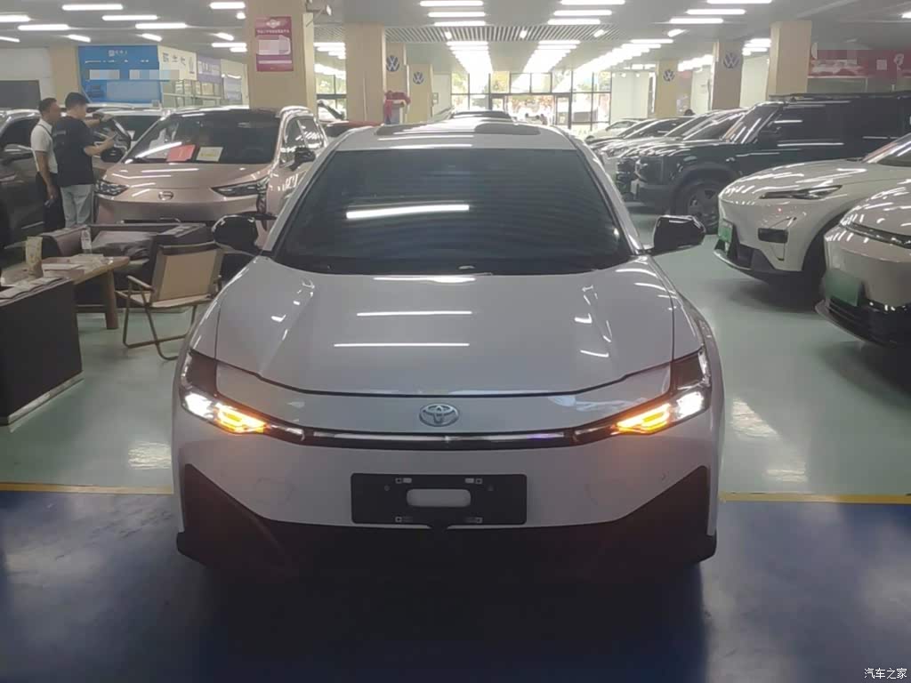2024 Toyota bZ3 517km Elite PRO, фото 3, лот 10900124