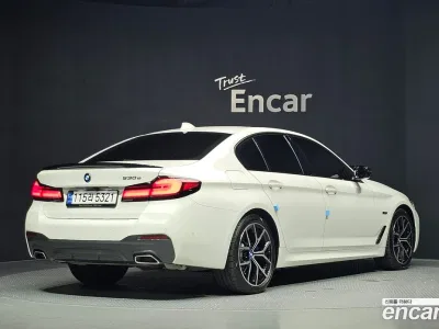 2023 BMW 5-Series 530e M Sport, фото 2, лот 10212774