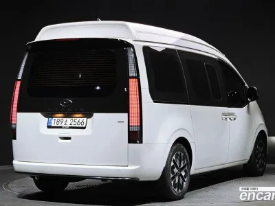 2023 Hyundai Staria 4WD Lounge 7-Seater, фото 2, лот 10109124