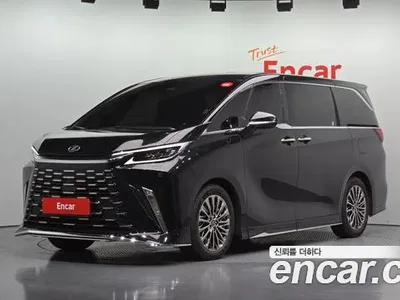 2026 Lexus LM 500h Royal, фото 1, лот 10194482