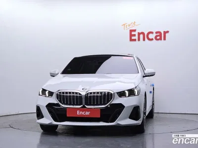 2026 BMW 5-Series 520i M Sport, фото 2, лот 10520377