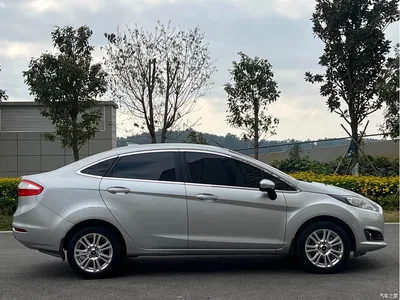 2013 Ford Fiesta Sedan 1.5L Manual Fashion, фото 4, лот 10293166