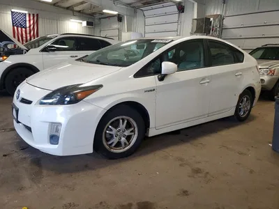 2010 TOYOTA PRIUS III, фото 1, лот 10551201