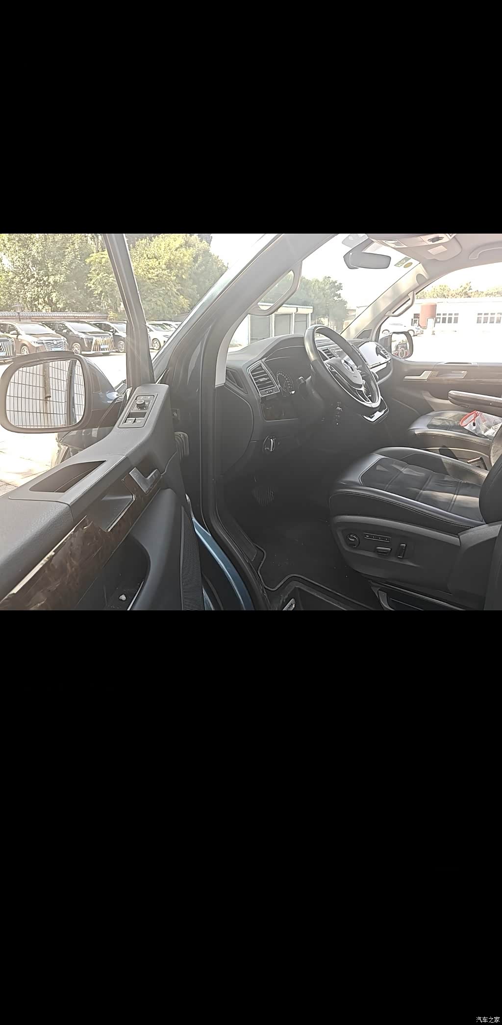 2019 Volkswagen Multivan 2.0TSI 4WD Premium 7-seater, фото 3, лот 11206558